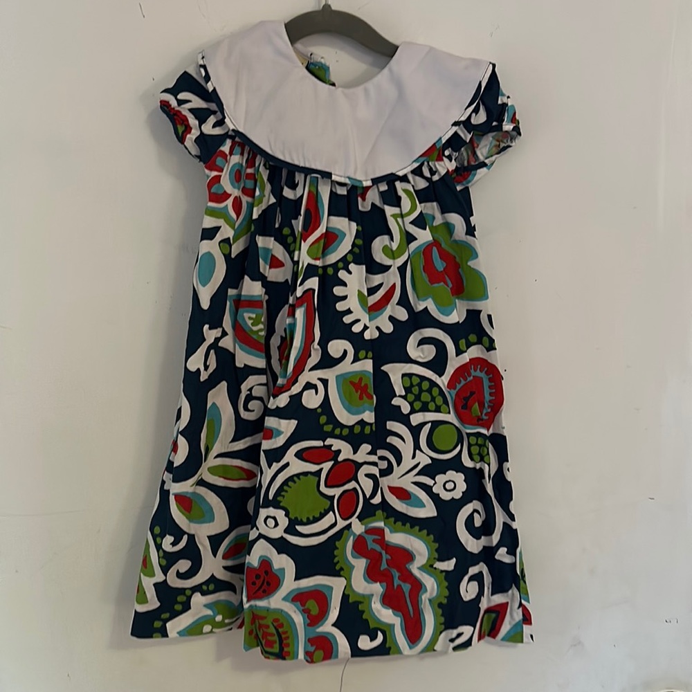Girls Boutique Clothing. Vibrant colors EUC